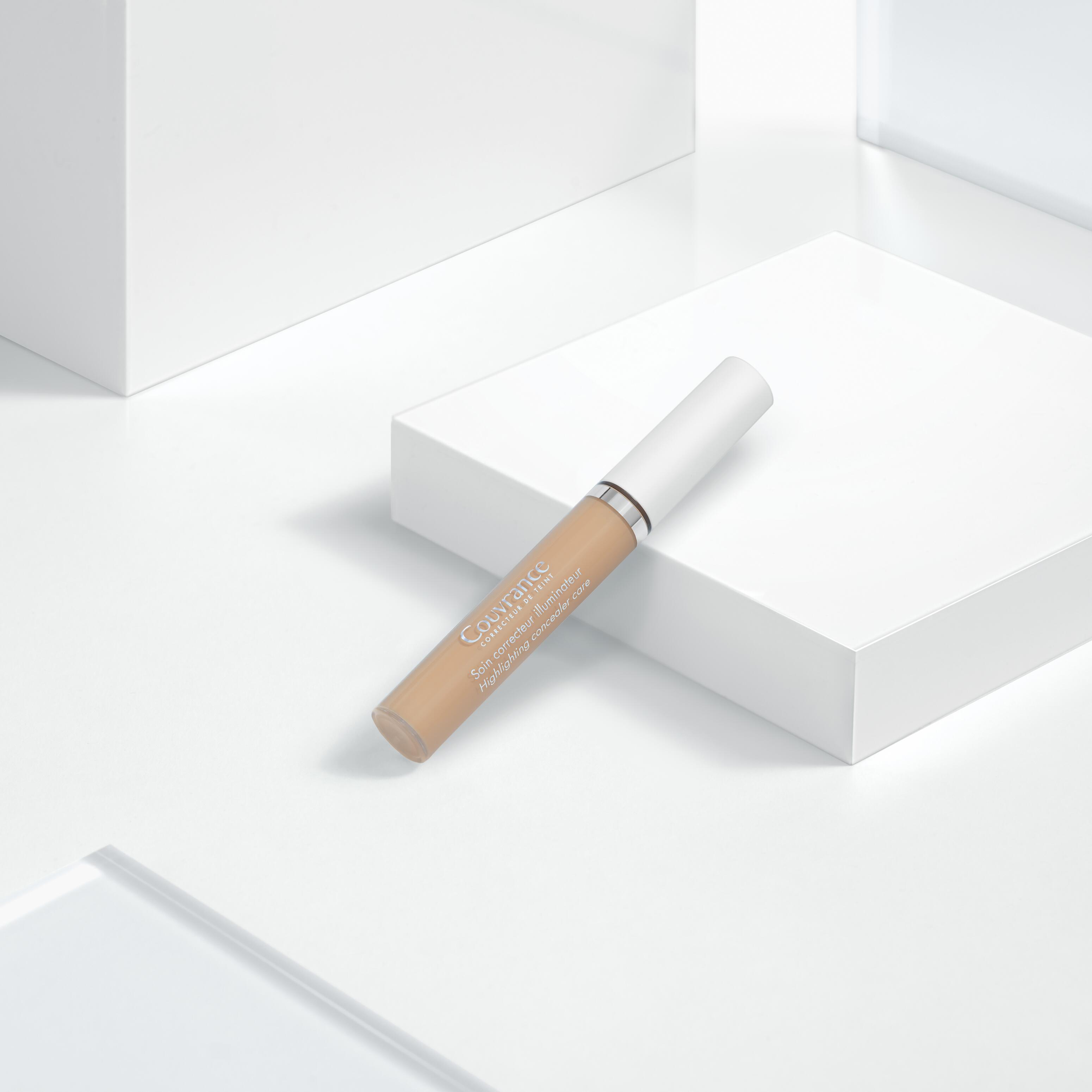 COUVRANCE korrigierender PFLEGE-CONCEALER – Bild 3
